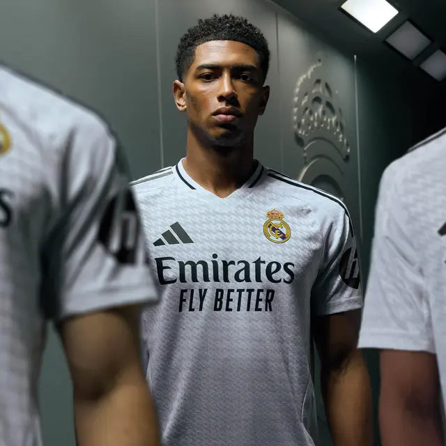 adidas Vallejo Real Madrid Authentic Home Jersey w/ La Liga Patches 24/25 (White/Black)